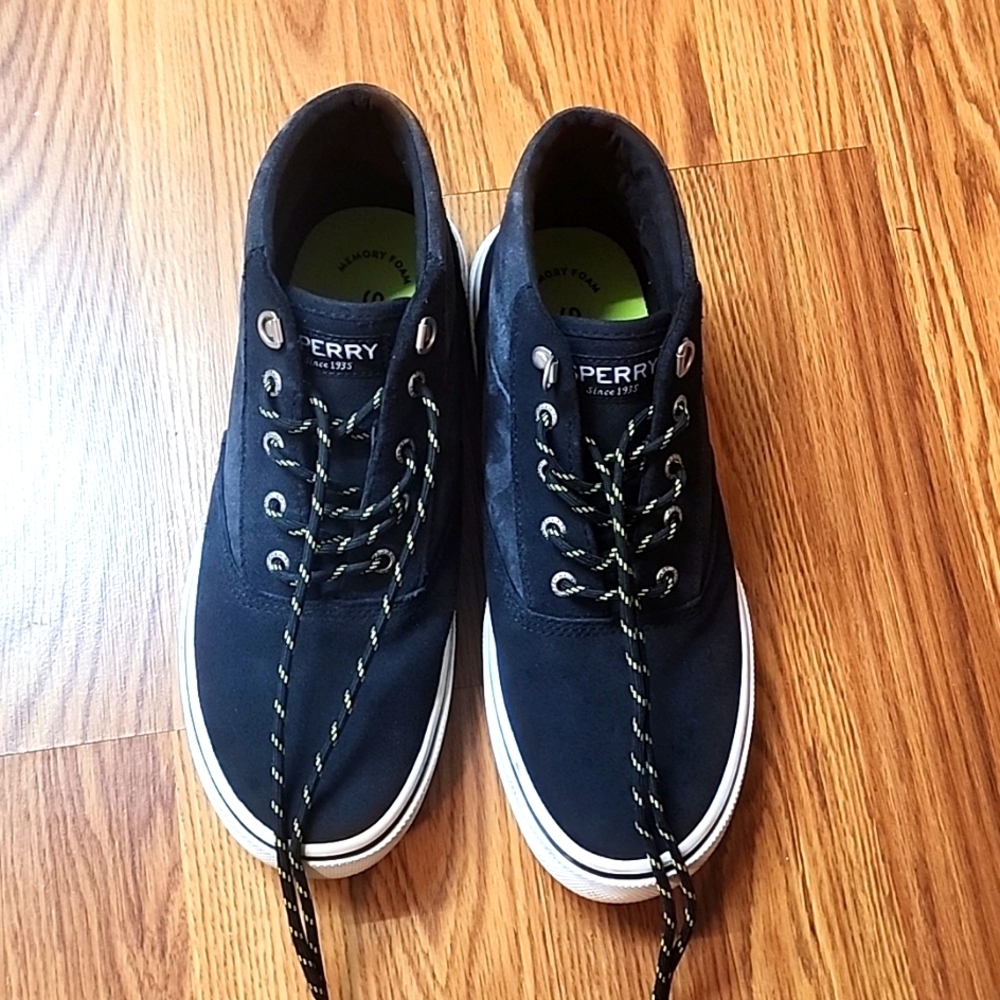 Sperry navy swedes ankle boot size 9
